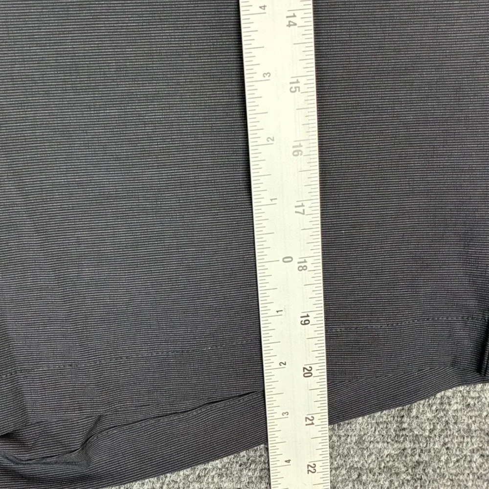Banana Republic Mens Size W38 Comfort Flat Front Shorts Gray Stretch Wicking NEW